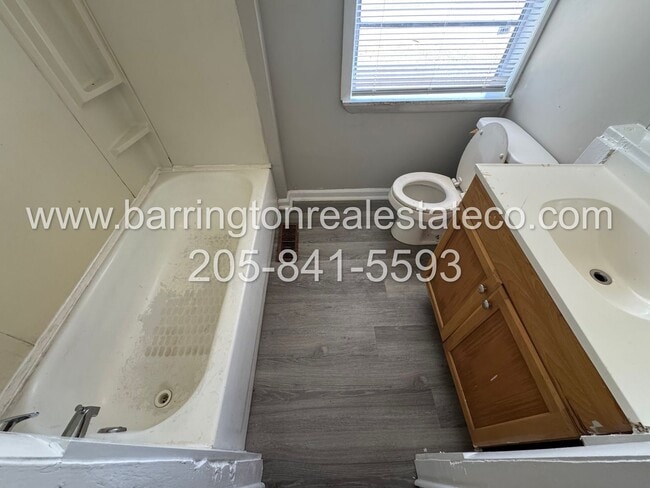 Building Photo - 1340 Pineview Rd