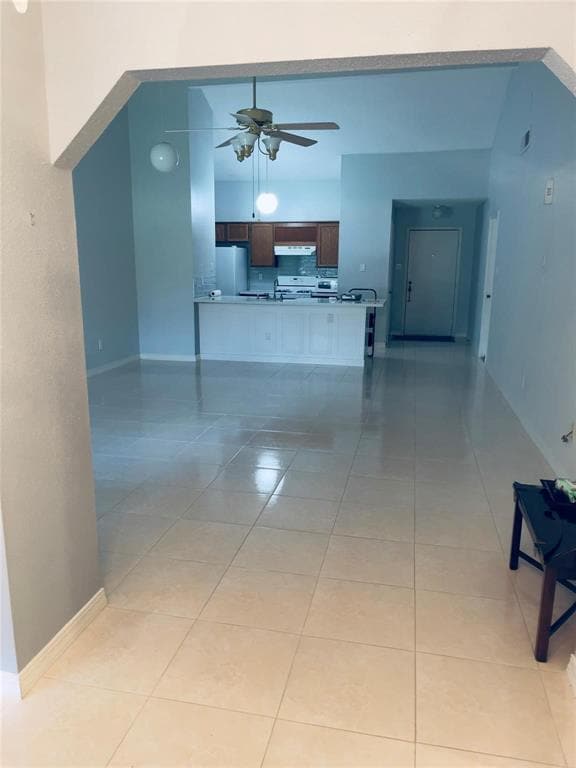Building Photo - 631 E Country Grove Cir