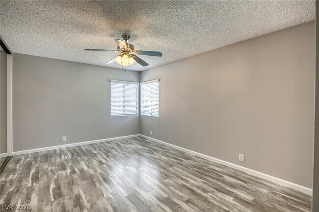 Building Photo - 2358 Belvedere Dr
