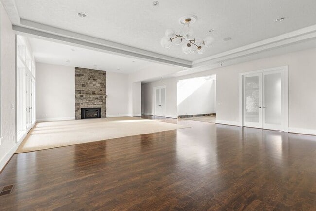 Building Photo - 16275 NE Eilers Rd