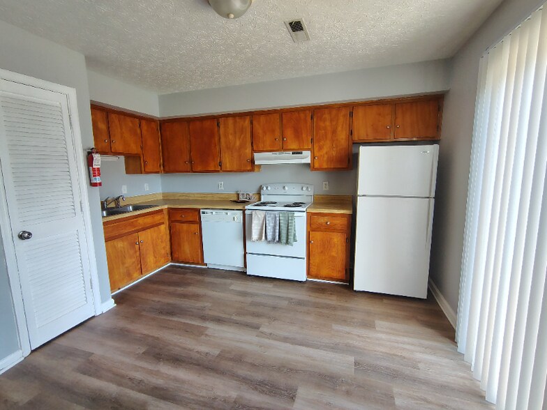 Building Photo - 12 Duiguid Dr