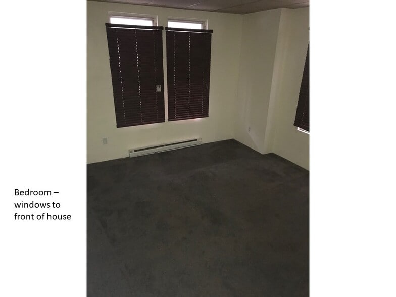 bedroom - 419 N 2nd St