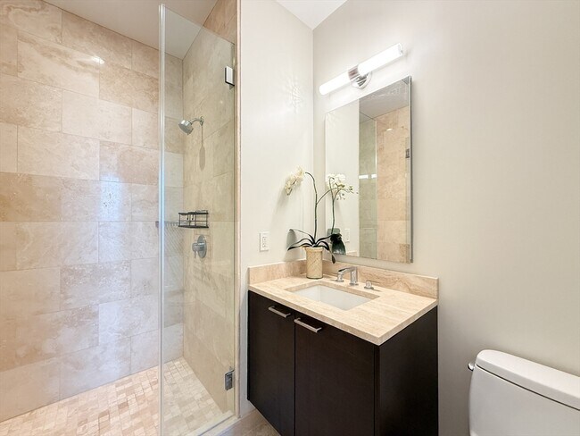 Building Photo - 1 Franklin St