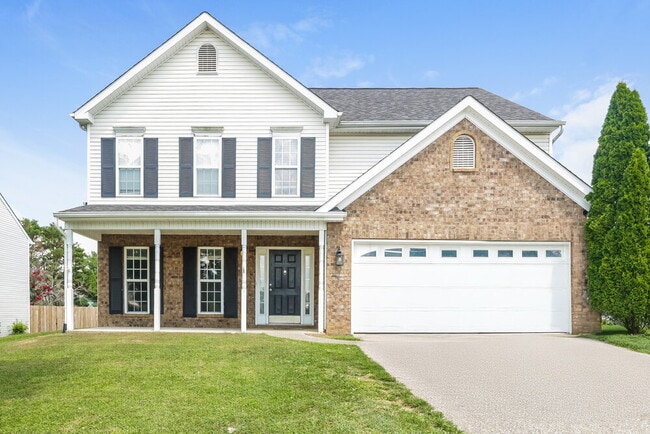 Building Photo - 1016 Vanguard Dr