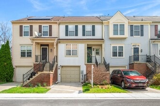 Building Photo - 7123 Gresham Ct W