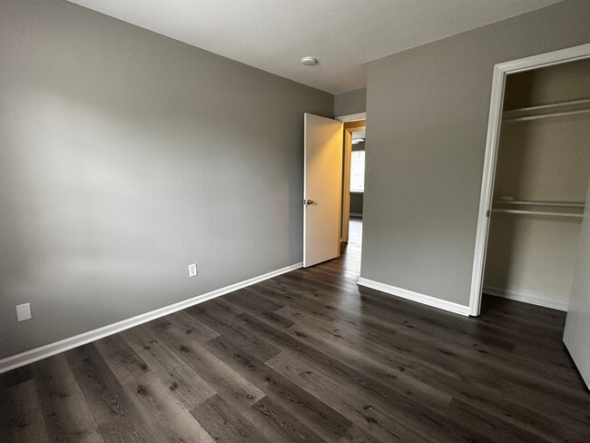 Building Photo - Oak Lake - Columbia County