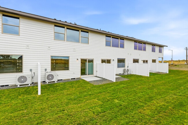 Building Photo - 4609 Rd 114