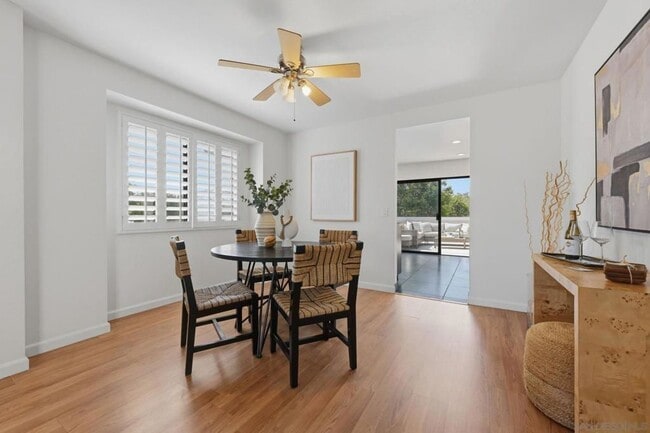 Building Photo - 867 Hollyhock Ct