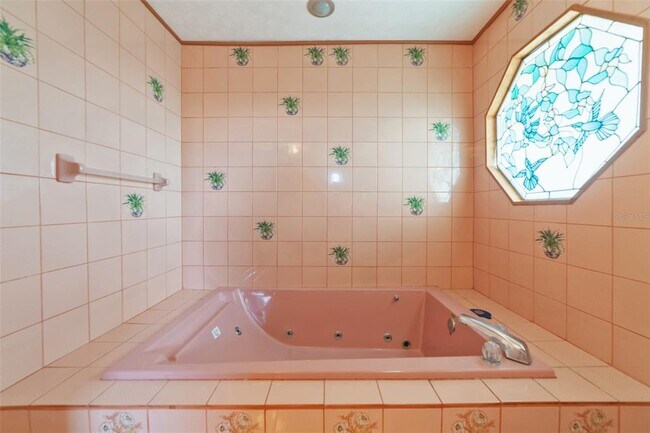 Building Photo - 5521 W Shr Dr