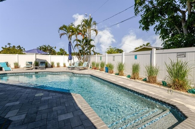 Building Photo - 6300 16th St S