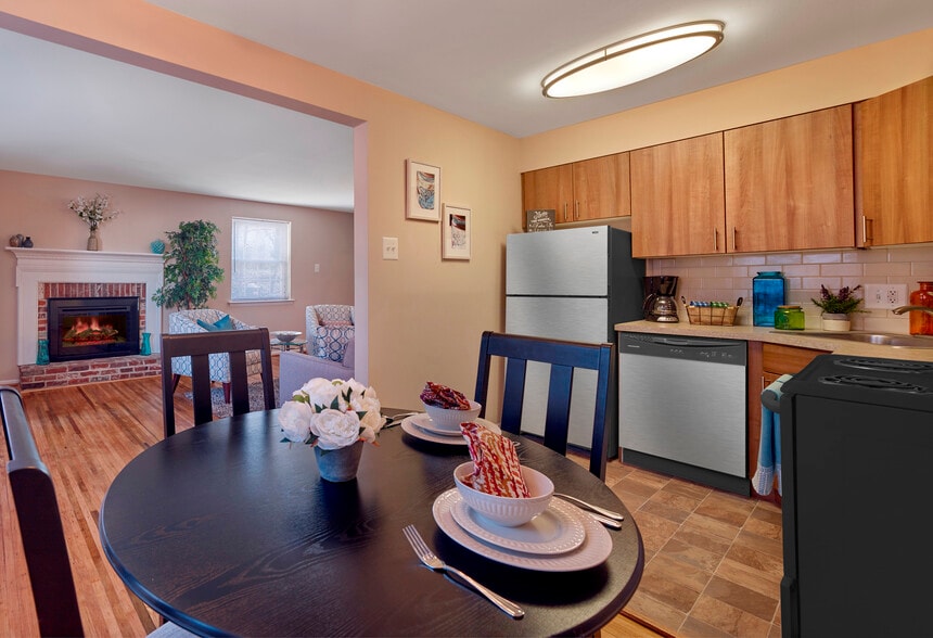 Oversized Kitchen that you can eat in - The Preserve at Darby Creek