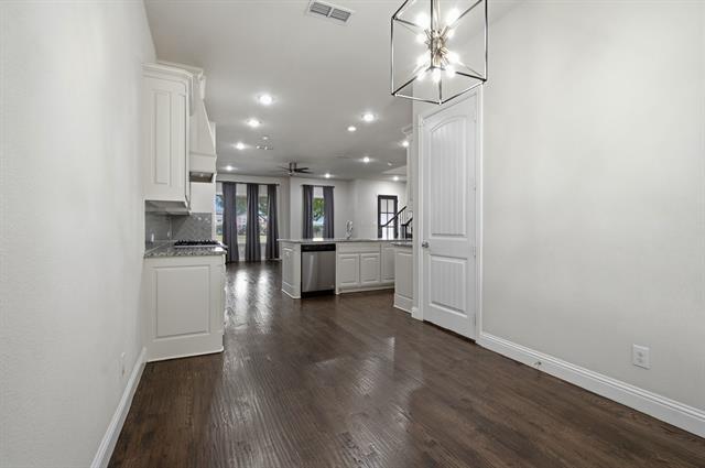Building Photo - 2533 Gramercy Park Dr