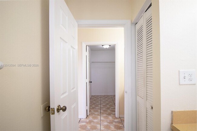 Building Photo - 455 NW 14th St
