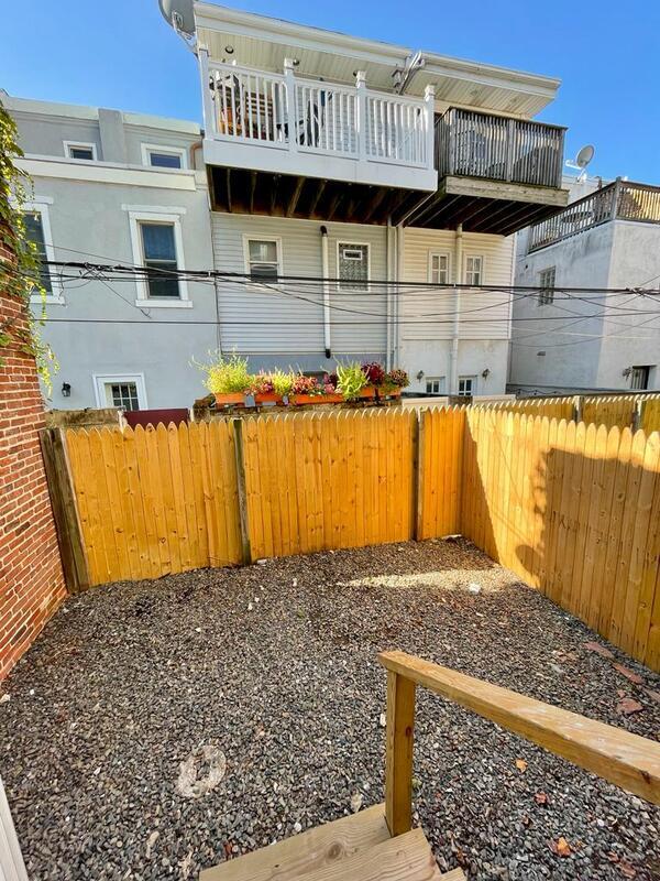 Building Photo - 1832-34 Callowhill St