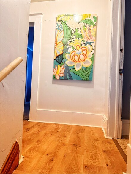 Building Photo - 807 W Vine St