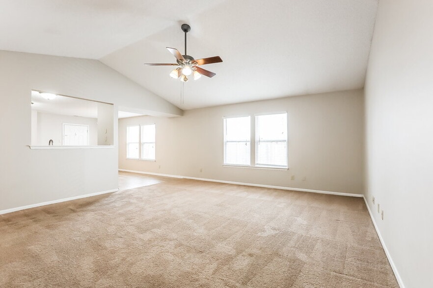 Building Photo - 14456 Orange Blossom Trail