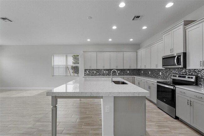 Building Photo - 5217 Liberty Ln