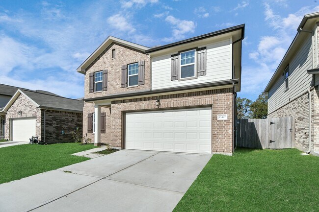 Building Photo - 7819 Royalwood Dr