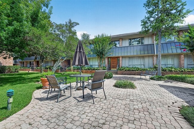 Building Photo - 6466 Bayou Glen Rd