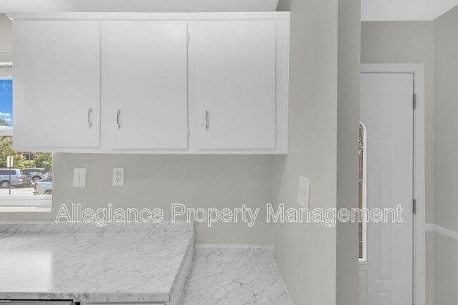 Building Photo - 46 Ancell St