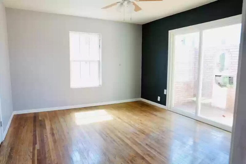 Building Photo - 1303 Barnes Ave