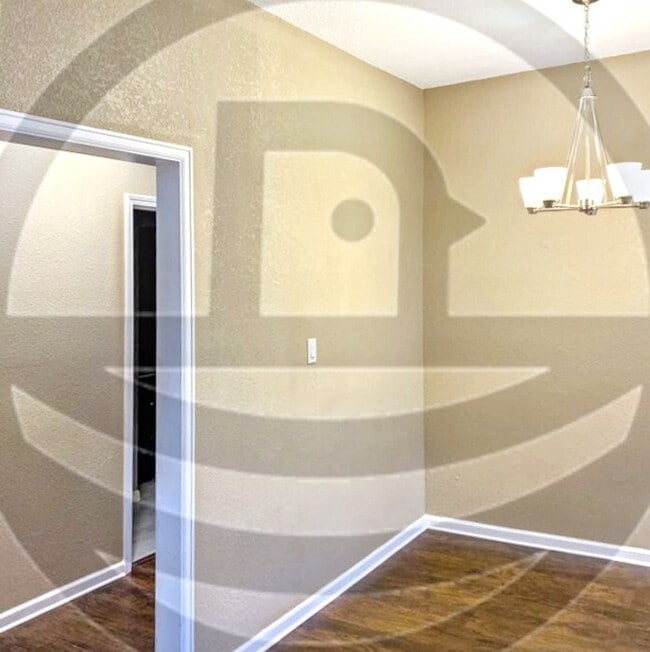 Building Photo - 1018 14th St