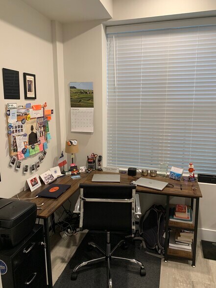 Work from home space. - 2556 University Pl NW