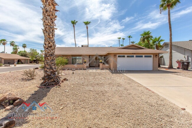 Building Photo - 10700 E Hope Dr