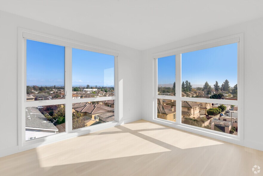 2BR, 2BA - 987 SF - Begonia Place Luxury Apartments
