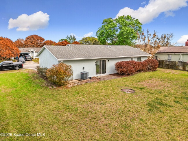 Building Photo - 1614 Earlham Ave NW