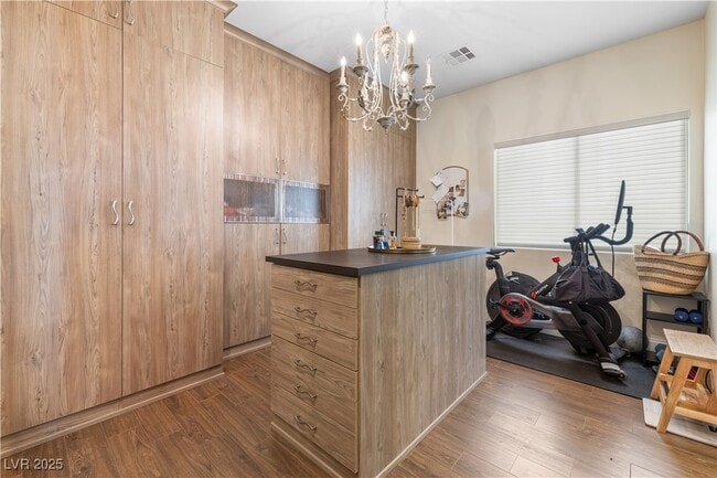 Building Photo - 10520 Narra Pl