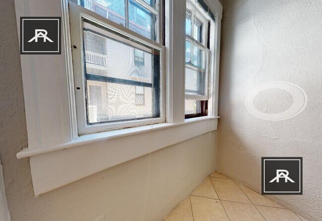 Building Photo - 2 bedroom in Cambridge MA 02138