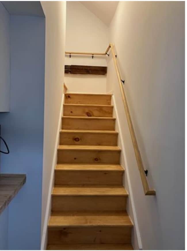 Building Photo - 21 E Lake Rd