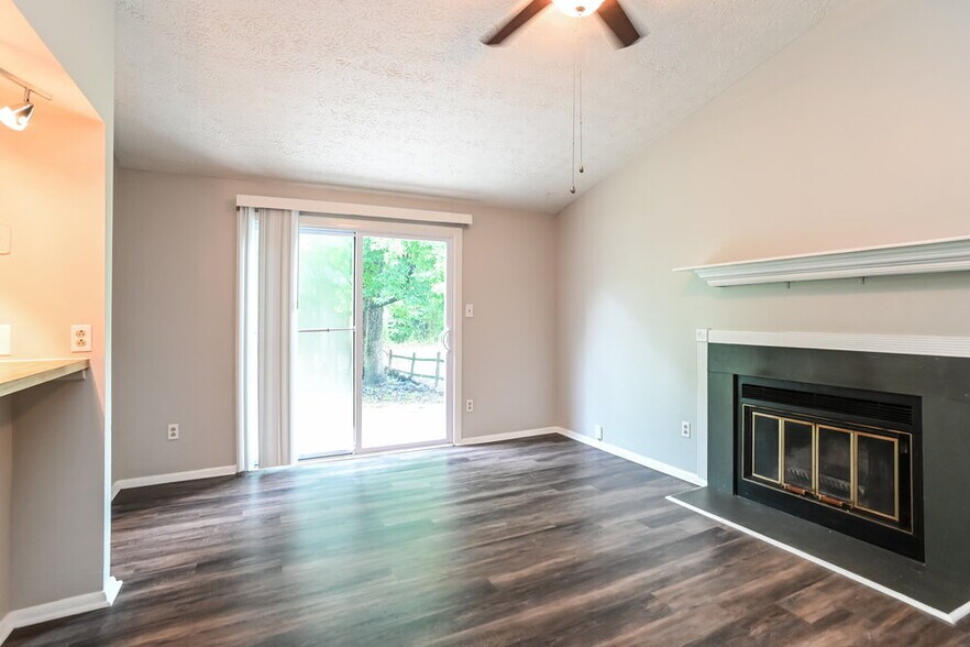 Building Photo - 7719 Mallen Dr