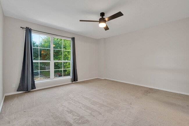Building Photo - Charming 3 Bed 2.5 Bath Home in Wildhorse ...