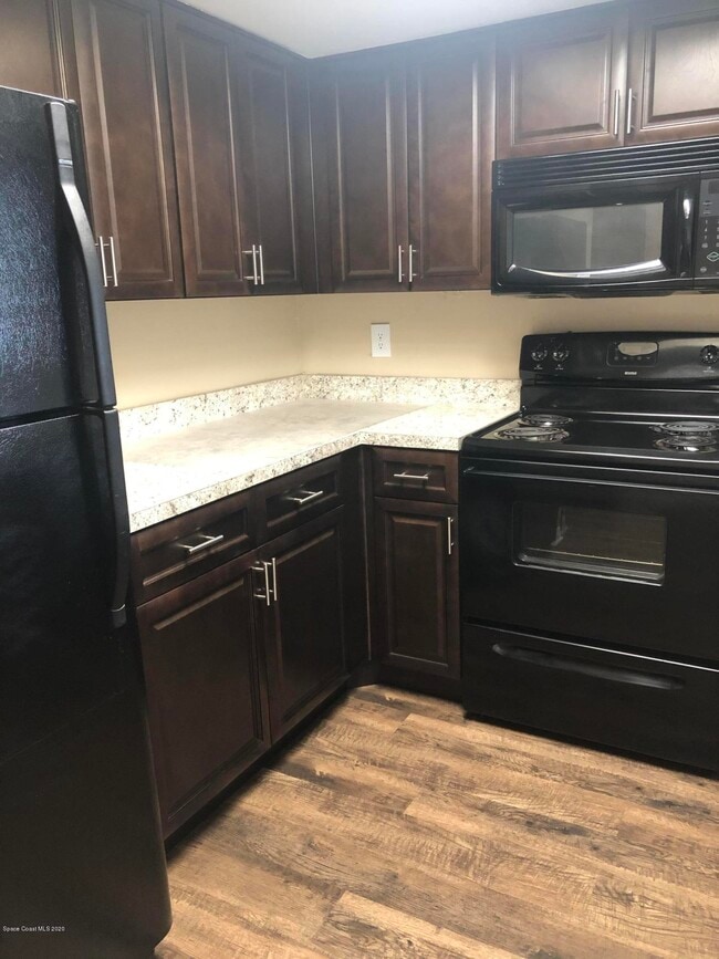 Building Photo - 2917 Regency Dr