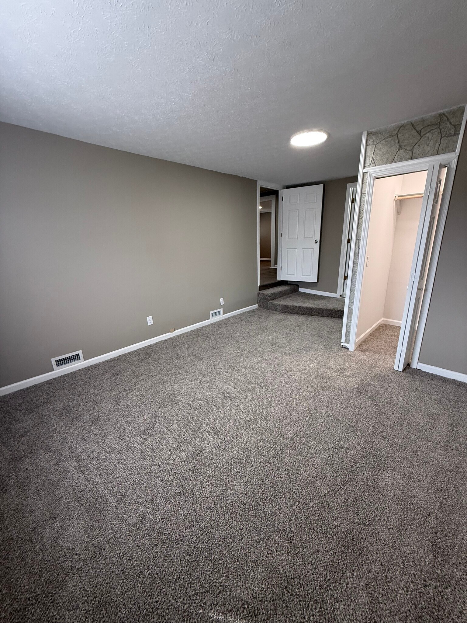 Building Photo - 159 Dry Valley Rd