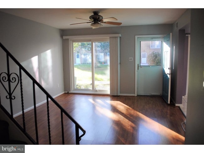 Building Photo - 316 Valley Forge Ct