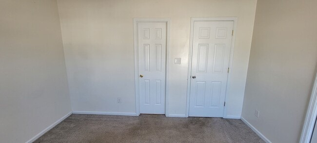 Building Photo - 106 Pinegrove Ct