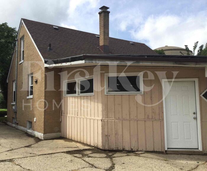 Building Photo - 123 Keller Ave