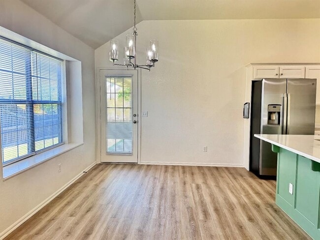 Building Photo - 17609 Gold Dr