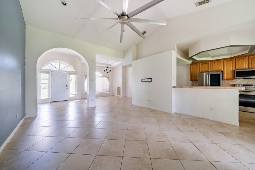 Building Photo - 7205 Hibiscus Rd