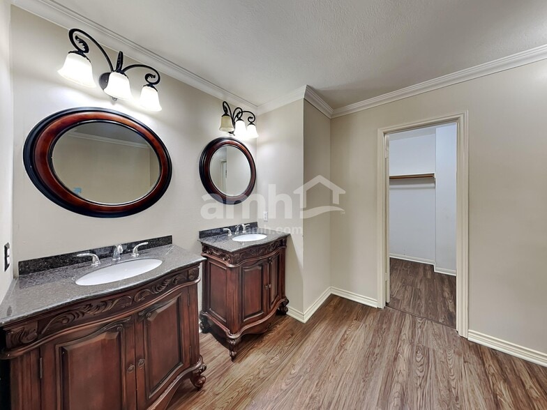 Building Photo - 18018 Imber Forest Ln