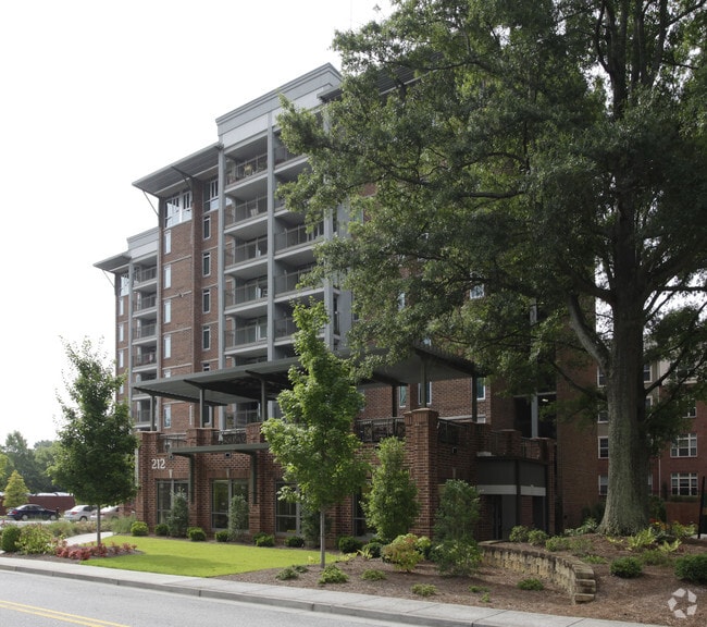 Building Photo - The Tower at Dorsey Manor: 62+