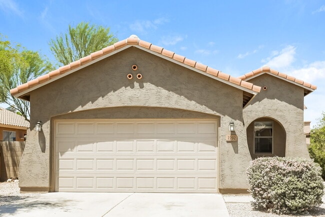 Building Photo - 2202 W Gold Dust Ave