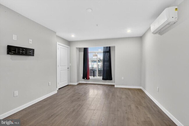 Building Photo - 1447 N 8th St