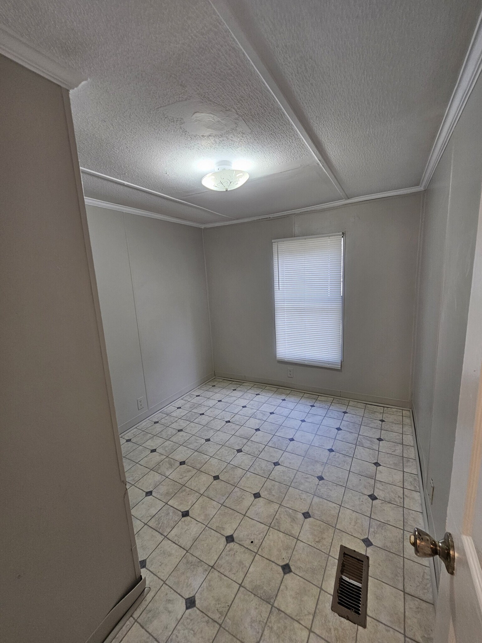 Building Photo - 146 Duncanwood Dr