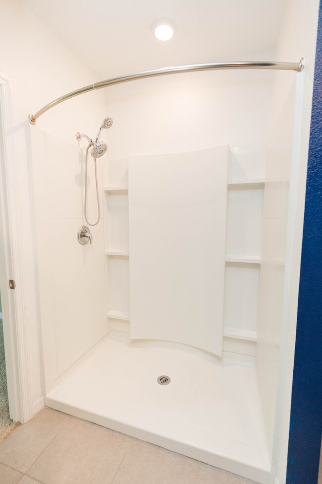 Building Photo - 6777 Longboat Dr