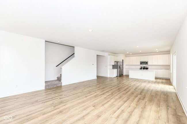 Building Photo - 1069 Sunderland Dr