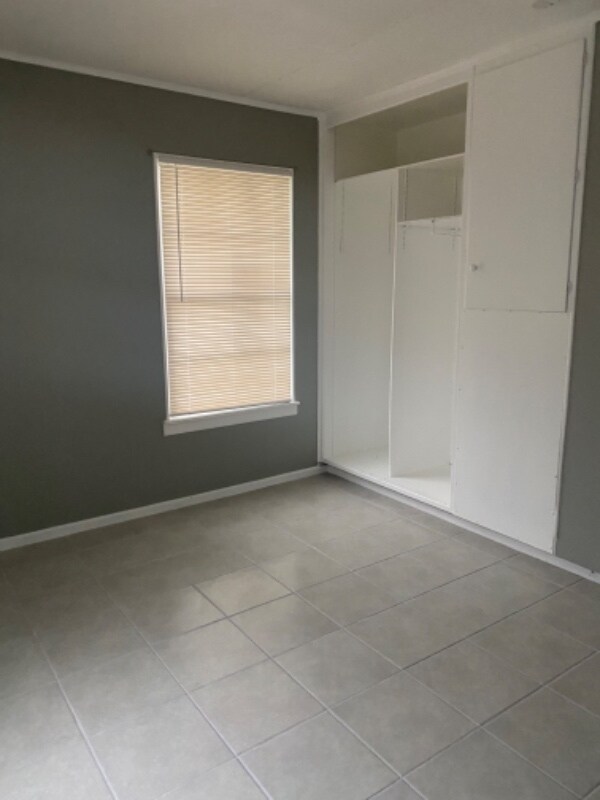 Building Photo - 146 Bernice Dr